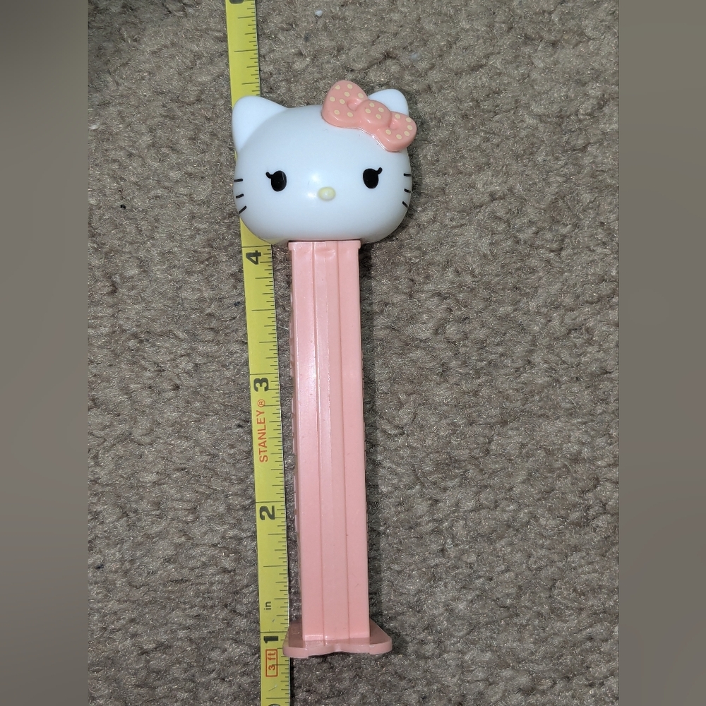 Hello Kitty Pink Action Figure
